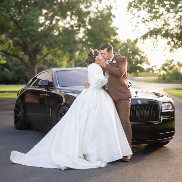 Meet your Posher, Ashley - Picture 4 of 10